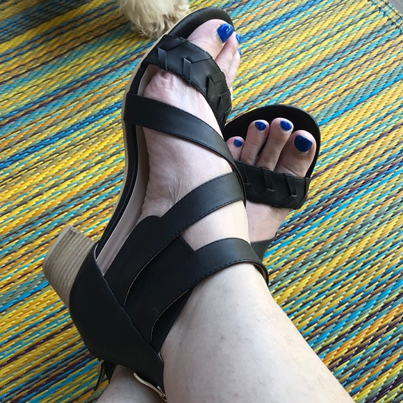 Bucco Sandals - Picture 2 of 6